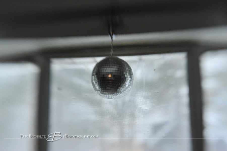 Lensbaby tilt shift manual focus lens image, mirror ball in window